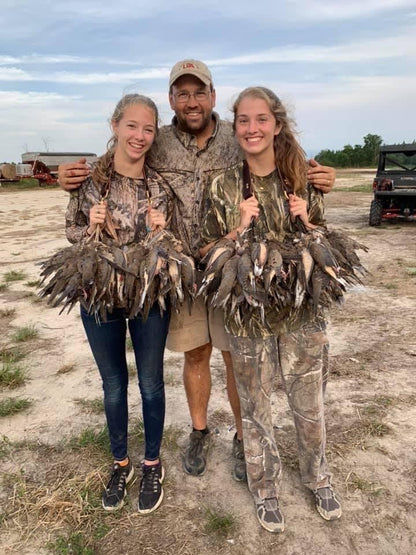 Wray Dove Carrier / Tote